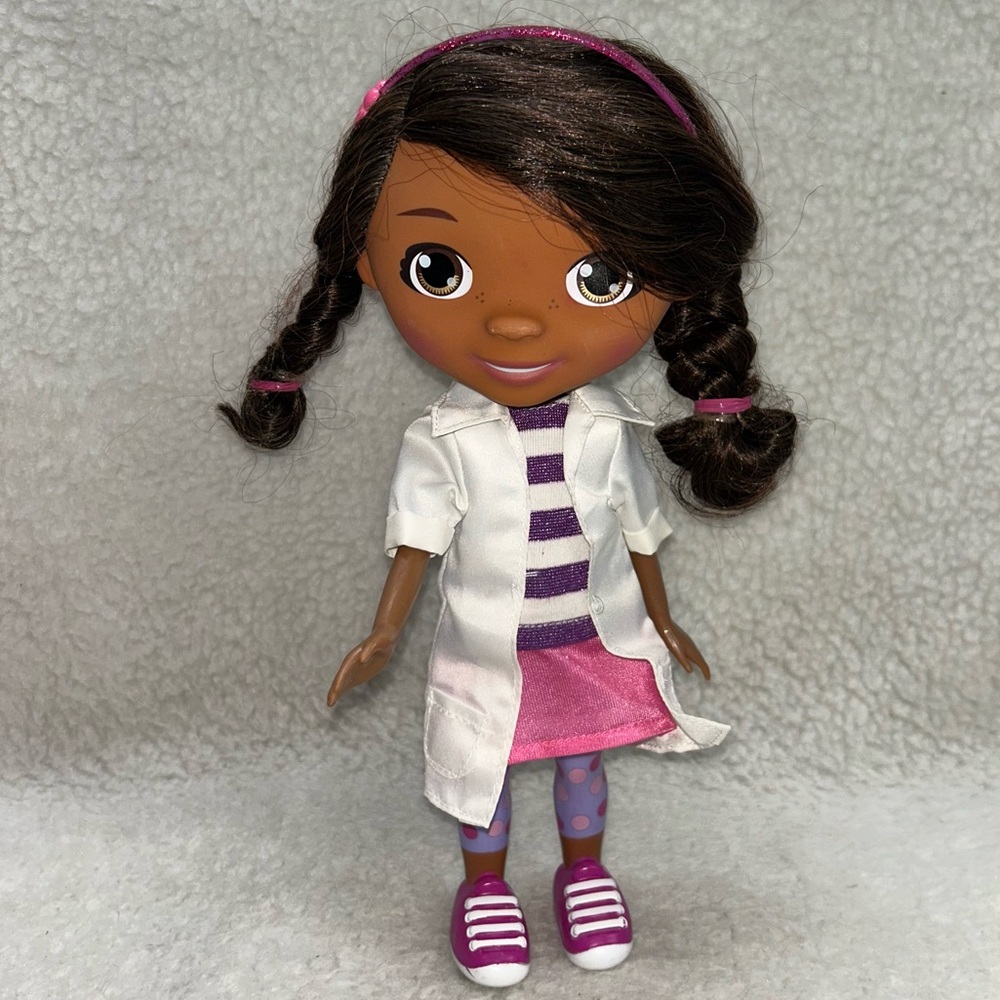 Disney Junior Doc McStuffins 12" talking & singing works says 10 phrases